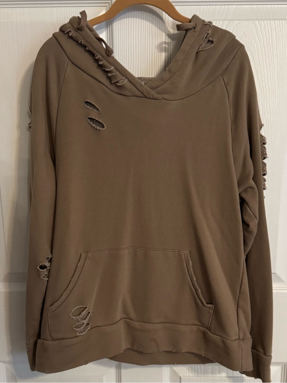 Chelsea DeBoer Lily & Lottie Distressed Hoodie Size S Tan Taupe Sweatshirt